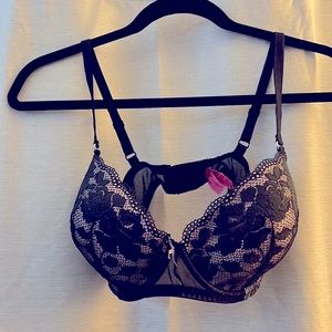NWOT Betsey Johnson Lace Bra
